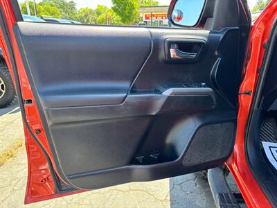 2016 Toyota Tacoma TRD Off-Road   - Photo 16 - Sacramento, CA 95821
