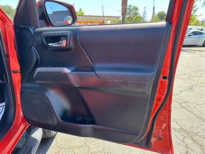 2016 Toyota Tacoma TRD Off-Road   - Photo 14 - Sacramento, CA 95821