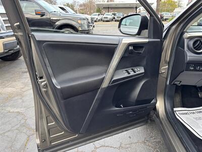 2014 Toyota RAV4 LE - Photo 13 - Sacramento, CA 95821