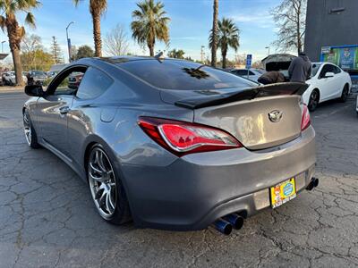 2014 Hyundai Genesis Coupe 2.0T R-Spec   - Photo 5 - Sacramento, CA 95821