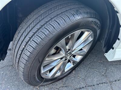 2017 Toyota RAV4 Platinum   - Photo 24 - Sacramento, CA 95821