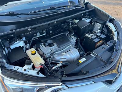 2017 Toyota RAV4 Platinum   - Photo 26 - Sacramento, CA 95821