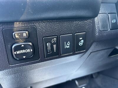 2017 Toyota RAV4 Platinum   - Photo 22 - Sacramento, CA 95821