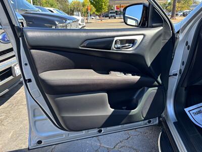 2017 Nissan Pathfinder S   - Photo 14 - Sacramento, CA 95821