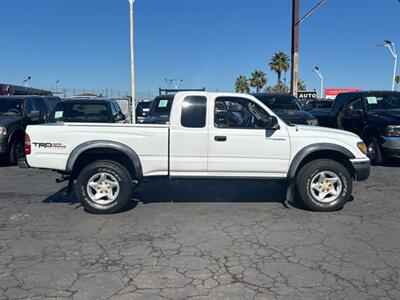 2001 Toyota Tacoma Prerunner V6   - Photo 2 - Sacramento, CA 95821