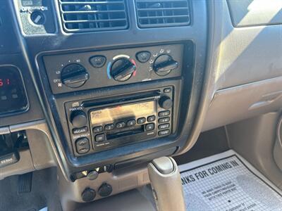 2001 Toyota Tacoma Prerunner V6   - Photo 10 - Sacramento, CA 95821