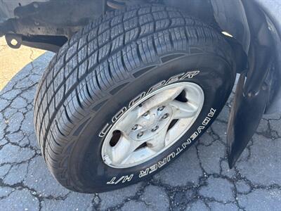 2001 Toyota Tacoma Prerunner V6   - Photo 15 - Sacramento, CA 95821