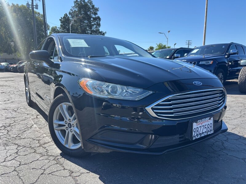 2018 Ford Fusion Hybrid SE   - Photo 1 - Sacramento, CA 95821