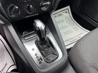 2011 Volkswagen Jetta   - Photo 9 - Sacramento, CA 95821