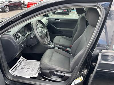 2011 Volkswagen Jetta   - Photo 5 - Sacramento, CA 95821
