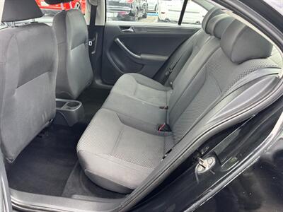 2011 Volkswagen Jetta   - Photo 6 - Sacramento, CA 95821