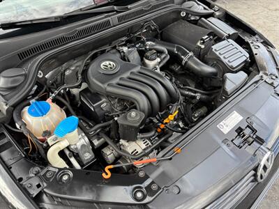 2011 Volkswagen Jetta   - Photo 13 - Sacramento, CA 95821