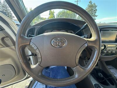 2003 Toyota Sequoia Limited   - Photo 18 - Sacramento, CA 95821