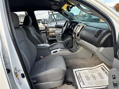 2009 Toyota Tacoma PreRunner V6 - Photo 13 - Sacramento, CA 95821