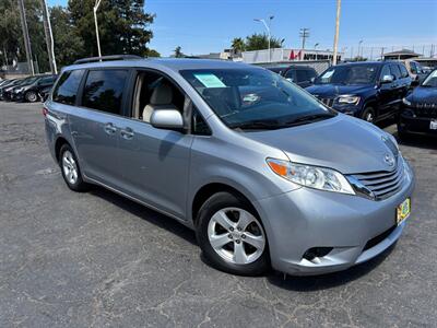 2015 Toyota Sienna LE 8-Passenger   - Photo 2 - Sacramento, CA 95821