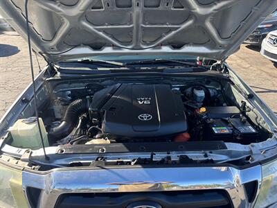 2006 Toyota Tacoma PreRunner V6   - Photo 15 - Sacramento, CA 95821
