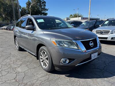 2015 Nissan Pathfinder SV - Photo 1 - Sacramento, CA 95821