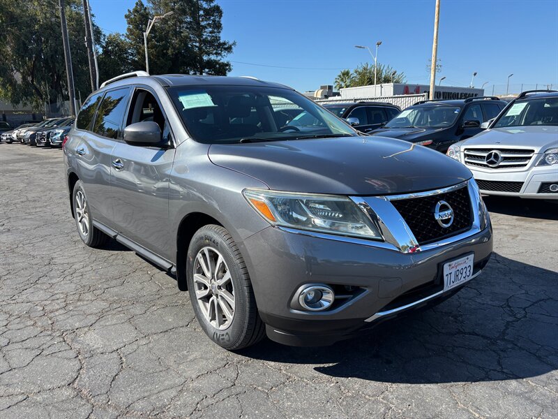 2015 Nissan Pathfinder SV   - Photo 1 - Sacramento, CA 95821