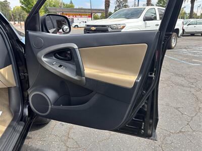 2012 Toyota RAV4 Limited   - Photo 12 - Sacramento, CA 95821