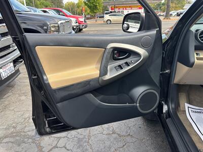 2012 Toyota RAV4 Limited   - Photo 13 - Sacramento, CA 95821