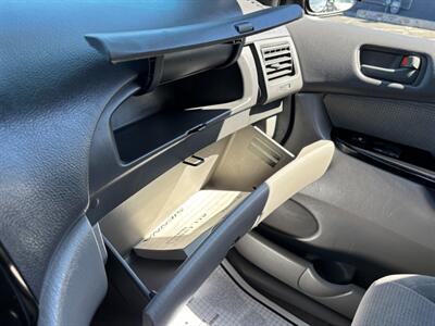 2004 Toyota Sienna LE 7 Passenger   - Photo 14 - Sacramento, CA 95821