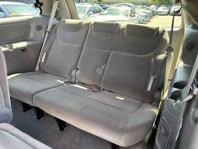 2004 Toyota Sienna LE 7 Passenger   - Photo 9 - Sacramento, CA 95821