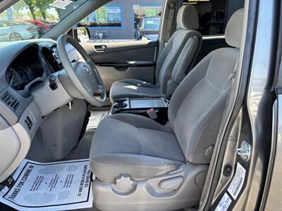 2004 Toyota Sienna LE 7 Passenger   - Photo 7 - Sacramento, CA 95821