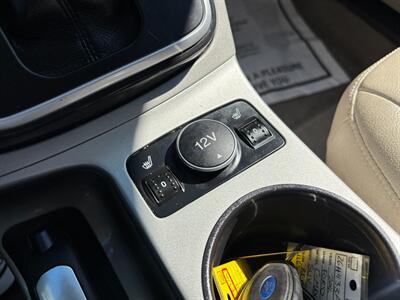 2016 Ford C-MAX Hybrid SEL - Photo 14 - Sacramento, CA 95821