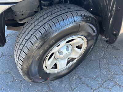 2010 Toyota Tacoma   - Photo 21 - Sacramento, CA 95821