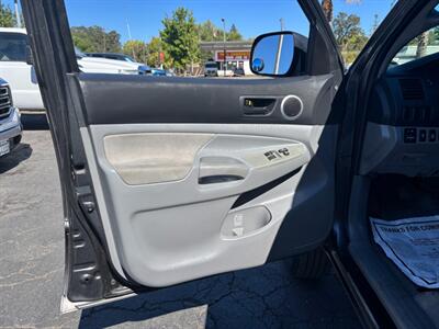 2010 Toyota Tacoma   - Photo 14 - Sacramento, CA 95821