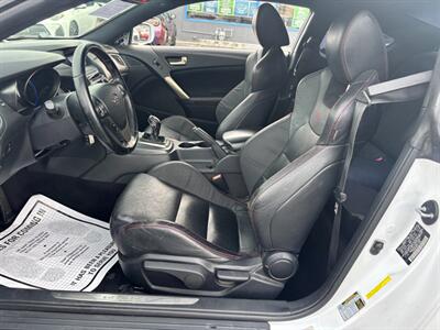 2014 Hyundai Genesis Coupe 3.8 R-Spec - Photo 8 - Sacramento, CA 95821