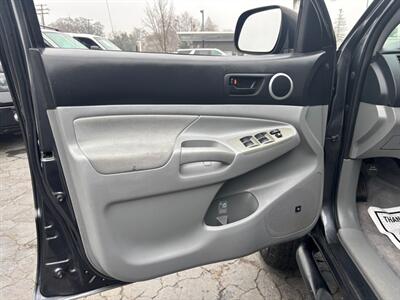 2010 Toyota Tacoma V6   - Photo 15 - Sacramento, CA 95821