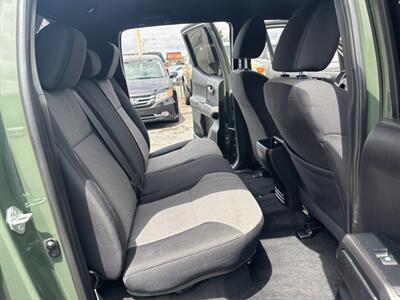 2021 Toyota Tacoma TRD Off-Road   - Photo 19 - Sacramento, CA 95821