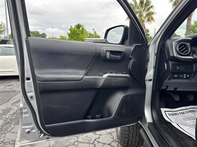 2021 Toyota Tacoma TRD Off-Road   - Photo 15 - Sacramento, CA 95821