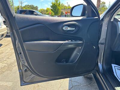 2015 Jeep Cherokee Trailhawk   - Photo 10 - Sacramento, CA 95821