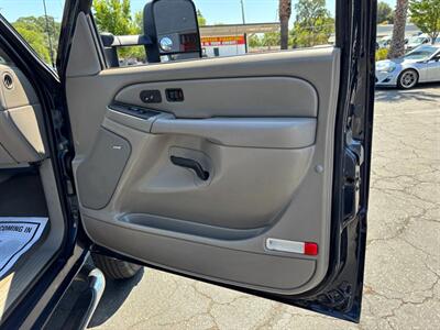 2007 Chevrolet Silverado 3500 Classic LT3   - Photo 11 - Sacramento, CA 95821