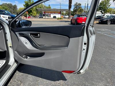 2013 Hyundai ELANTRA Coupe SE   - Photo 11 - Sacramento, CA 95821