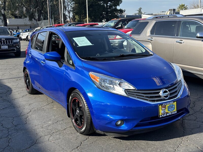 Nissan Versa Note's photo