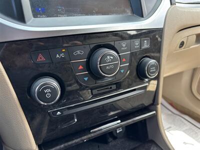 2013 Chrysler 300 Series   - Photo 18 - Sacramento, CA 95821