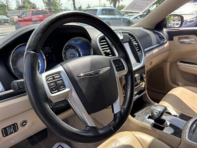 2013 Chrysler 300 Series   - Photo 16 - Sacramento, CA 95821