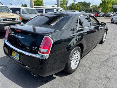 2013 Chrysler 300 Series   - Photo 4 - Sacramento, CA 95821
