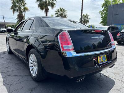 2013 Chrysler 300 Series   - Photo 6 - Sacramento, CA 95821