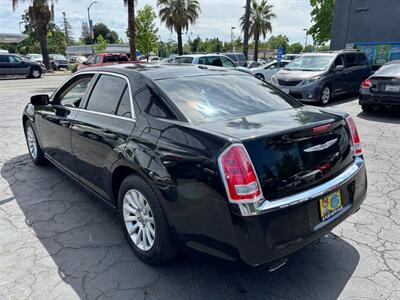 2013 Chrysler 300 Series   - Photo 7 - Sacramento, CA 95821