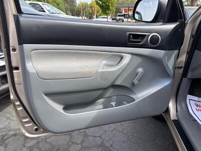 2006 Toyota Tacoma   - Photo 12 - Sacramento, CA 95821