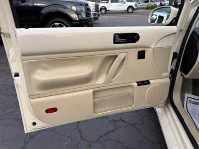2007 Volkswagen Beetle 2.5   - Photo 12 - Sacramento, CA 95821