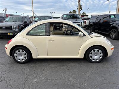 2007 Volkswagen Beetle 2.5   - Photo 2 - Sacramento, CA 95821