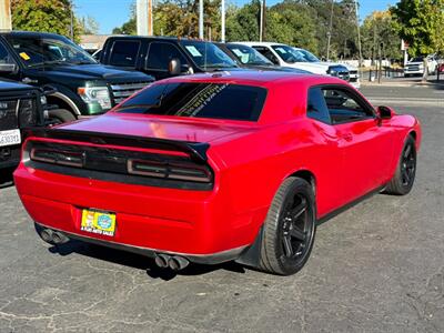2012 Dodge Challenger SRT8 392   - Photo 2 - Sacramento, CA 95821