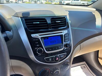 2014 Hyundai ACCENT GLS   - Photo 14 - Sacramento, CA 95821