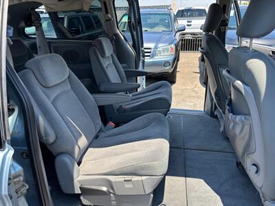 2005 Dodge Grand Caravan SE   - Photo 11 - Sacramento, CA 95821