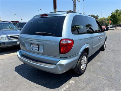 2005 Dodge Grand Caravan SE   - Photo 3 - Sacramento, CA 95821